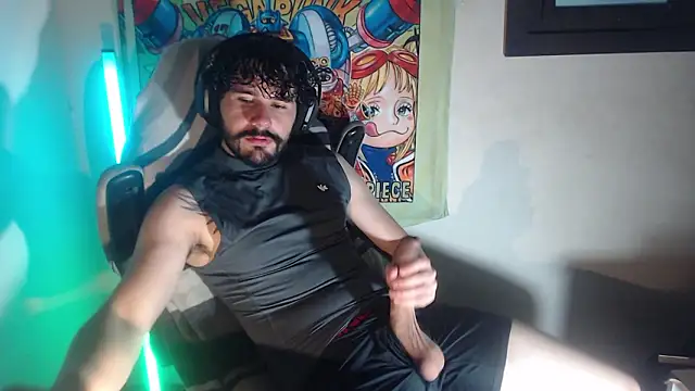 Snapshot of LuciferSantoryu chatting on February 11, 2026, 7:13 am LuciferSantoryu online show from February 11, 2026, 7:13 am