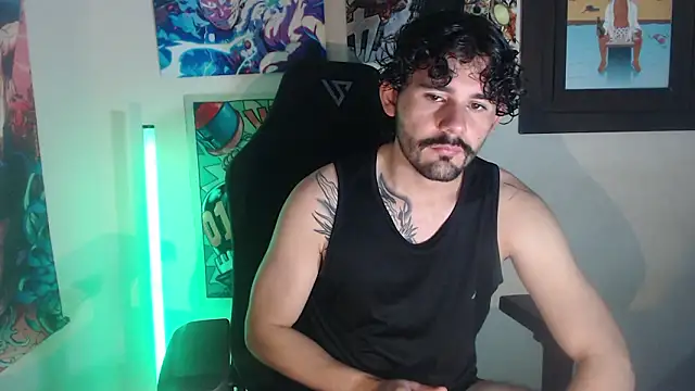 Snapshot of LuciferSantoryu chatting on March 14, 2026, 12:17 am LuciferSantoryu online show from March 14, 2026, 12:17 am