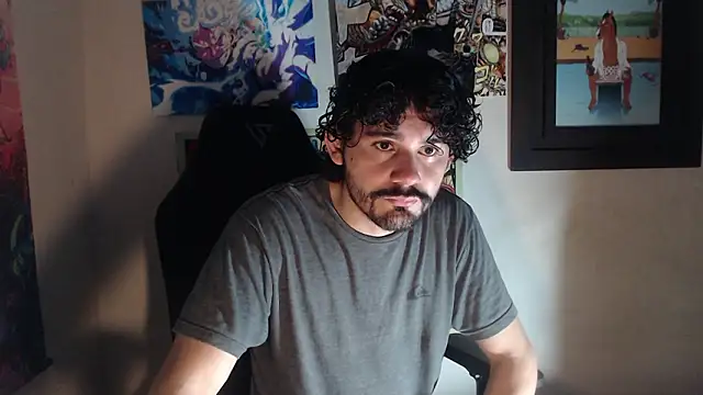 Snapshot of LuciferSantoryu chatting on March 17, 2026, 4:50 am LuciferSantoryu online show from March 17, 2026, 4:50 am