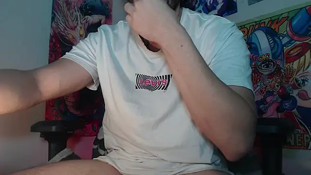 Snapshot of LuciferSantoryu chatting on April 2, 2026, 11:57 pm LuciferSantoryu online show from April 2, 2026, 11:57 pm