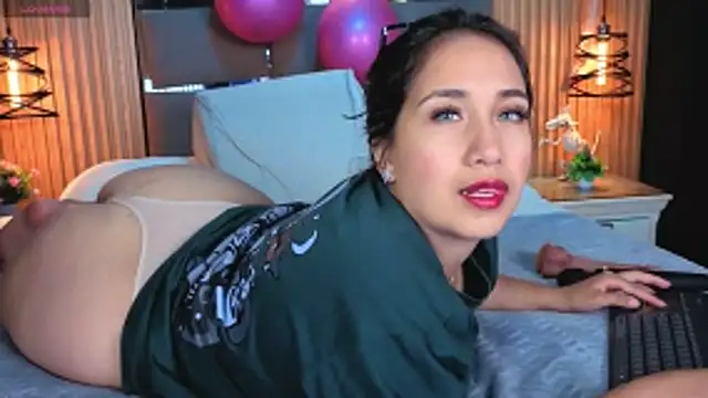 Lauroberts7 online show from March 13, 2026, 3:35 am