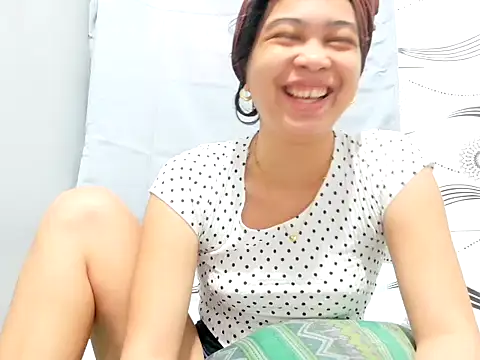 Snapshot of Ursexyasianskinny chatting on May 31, 2026, 5:15 am Ursexyasianskinny online show from May 31, 2026, 5:15 am