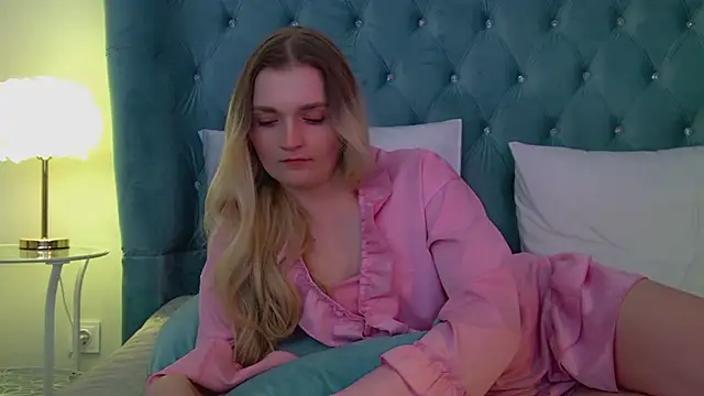 AnnyRaii online show from March 15, 2026, 6:03 pm