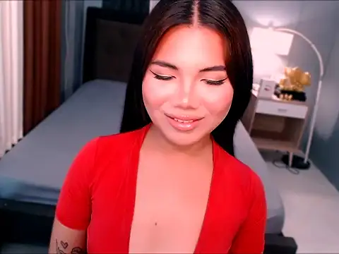 LadyMatriarch online show from April 6, 2026, 4:46 am