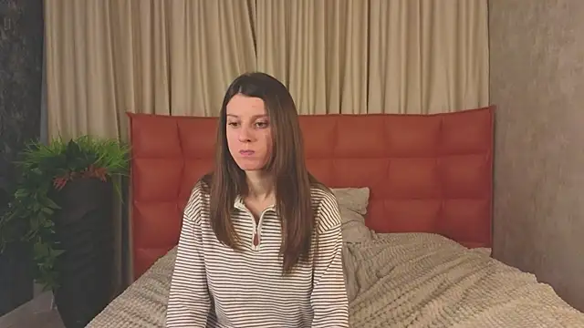 Snapshot of VelvetNyxen chatting on January 7, 2026, 2:08 pm VelvetNyxen online show from January 7, 2026, 2:08 pm
