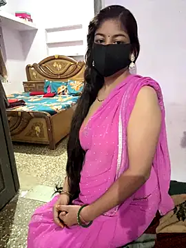 cutestpearl online show from December 4, 2025, 5:39 am