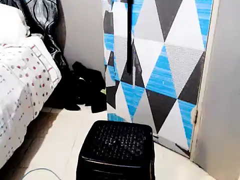 Snapshot of Savannah_Cock chatting on November 22, 2025, 1:15 am Savannah Cock online show from November 22, 2025, 1:15 am