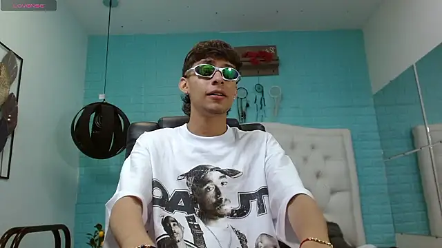 DraxBlade09 online show from March 18, 2026, 8:01 pm