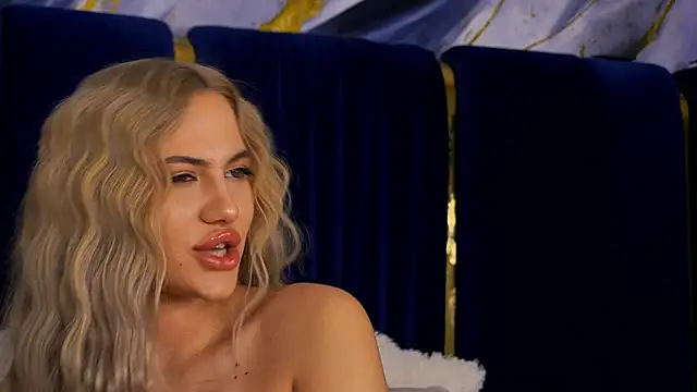 Chloe GraceeX online show from December 14, 2025, 10:14 pm