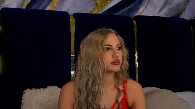 Chloe GraceeX online show from December 15, 2025, 10:25 pm