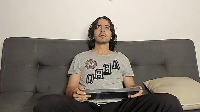 Jave rave online show from December 4, 2025, 11:41 am