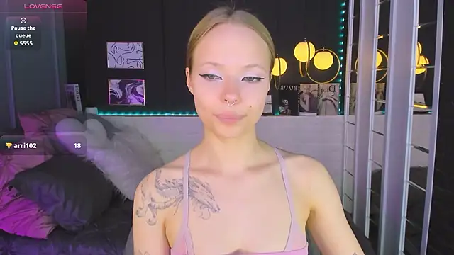 lucy loy online show from March 8, 2026, 4:00 pm