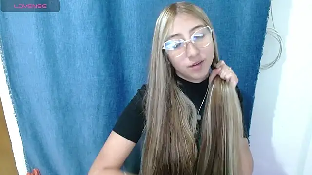 Snapshot of Nanylux chatting on July 25, 2026, 5:38 am Nanylux online show from July 25, 2026, 5:38 am