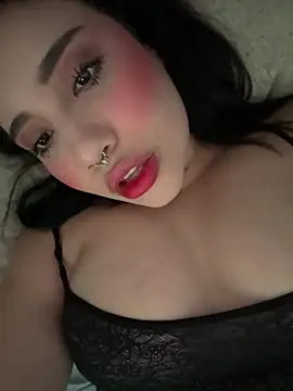 emy eviee online show from April 27, 2026, 3:21 pm