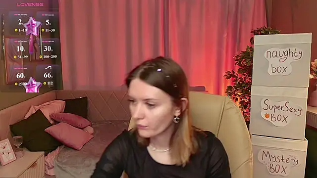 Ursula Andres online show from June 10, 2026, 1:06 am