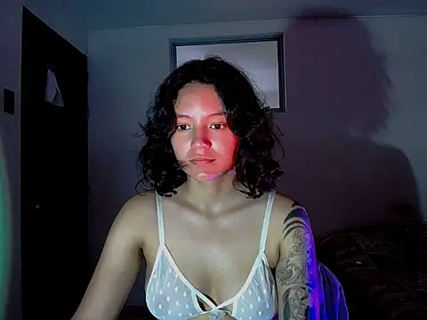 Snapshot of tanukyy chatting on December 16, 2025, 5:51 pm tanukyy online show from December 16, 2025, 5:51 pm