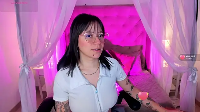 Annie Petters online show from June 17, 2026, 1:01 pm