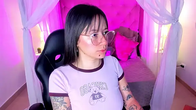Annie Petters online show from June 28, 2026, 2:12 pm