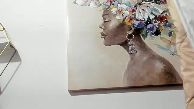 Snapshot of ebony_cristal_1 chatting on November 23, 2025, 6:13 am ebony cristal 1 online show from November 23, 2025, 6:13 am