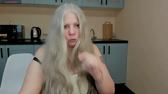 mariabelladonna online show from March 13, 2026, 10:27 pm