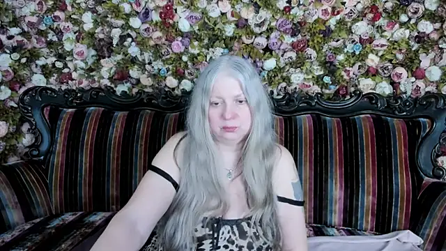 mariabelladonna online show from April 30, 2026, 10:21 am