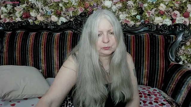 mariabelladonna online show from July 8, 2026, 9:41 pm