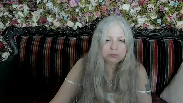 mariabelladonna online show from July 10, 2026, 7:16 pm