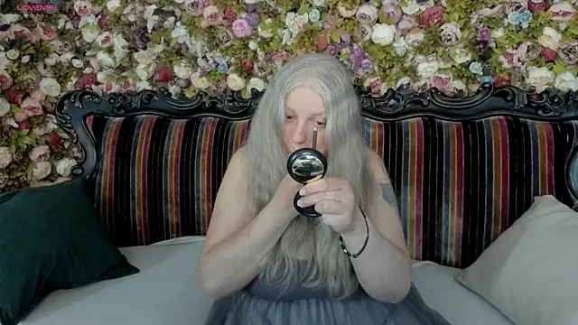 mariabelladonna online show from July 12, 2026, 10:01 pm