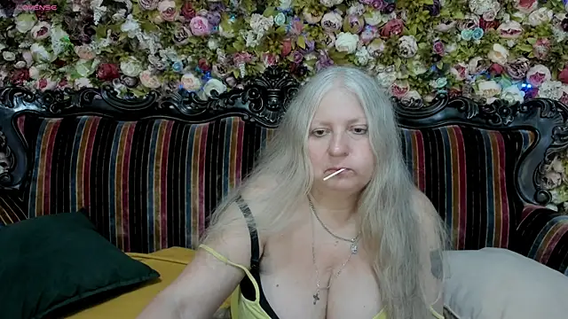 mariabelladonna online show from July 19, 2026, 4:22 pm