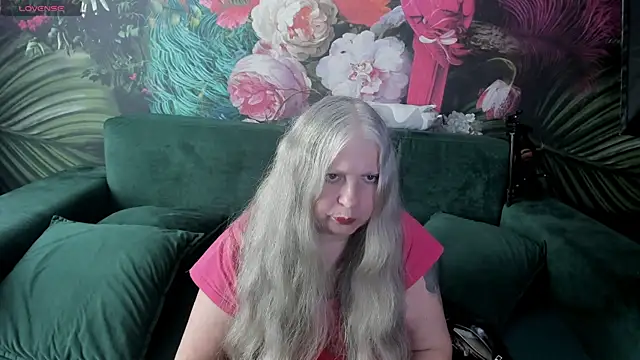 mariabelladonna online show from July 24, 2026, 9:57 pm