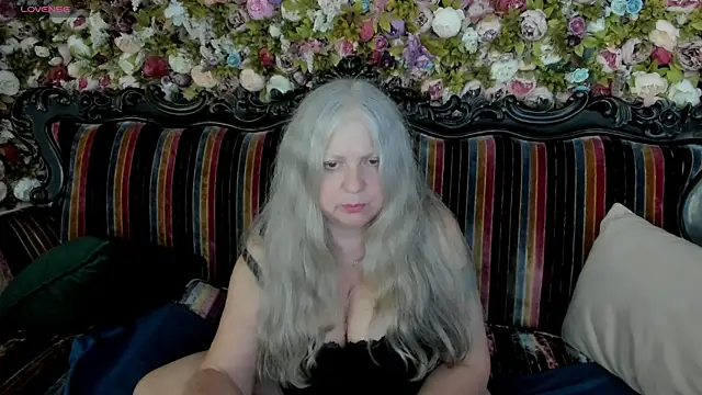 mariabelladonna online show from July 27, 2026, 5:58 am