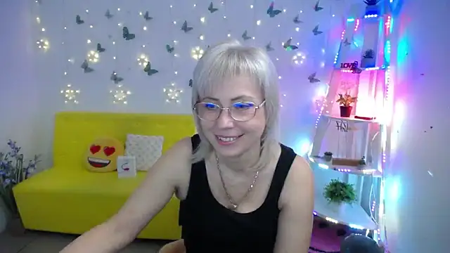 LaurenWishy online show from April 27, 2026, 5:22 pm