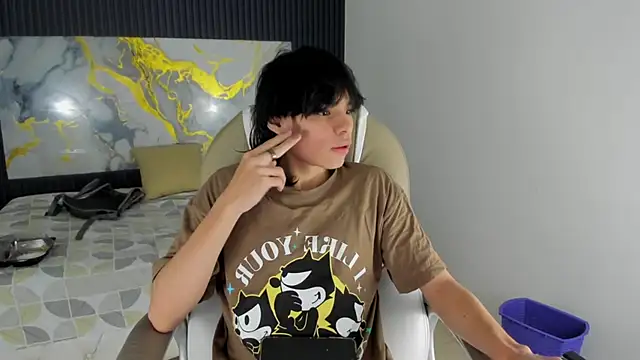 Sylasfrost online show from December 1, 2025, 8:03 pm