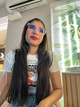 Snapshot of IsabelaStefano chatting on March 6, 2026, 3:14 am IsabelaStefano online show from March 6, 2026, 3:14 am