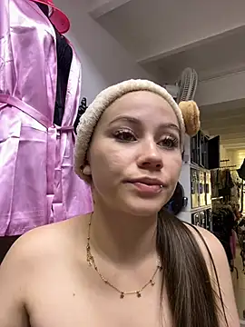 MiaWhiteBunny online show from April 24, 2026, 7:16 pm