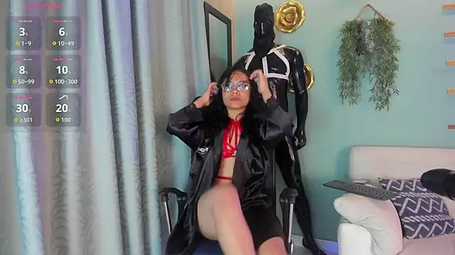 Snapshot of nina_belle_ chatting on November 26, 2025, 1:34 pm nina belle online show from November 26, 2025, 1:34 pm