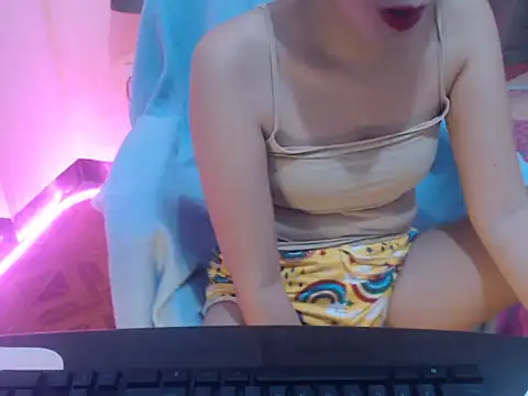 HotAsian Yazzi69 online show from March 3, 2026, 4:24 pm