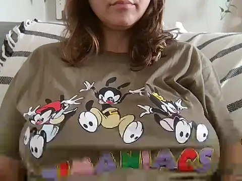 xxxluana online show from December 1, 2025, 4:23 pm