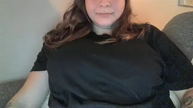 xxxluana online show from April 23, 2026, 3:08 am
