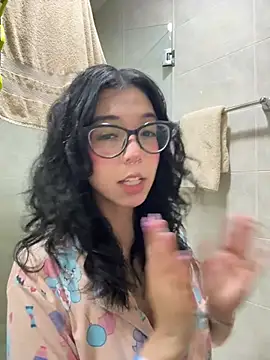 Valen-Foxx1 online show from February 7, 2026, 6:39 am