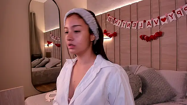 Zoe Mendez online show from February 14, 2026, 12:13 pm