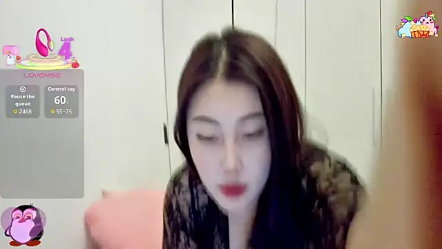 Snapshot of XIAOFENG-2025 chatting on December 3, 2025, 12:29 am XIAOFENG-2025 online show from December 3, 2025, 12:29 am