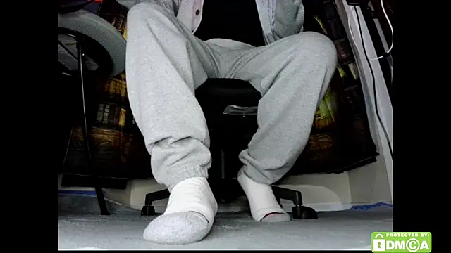 justshutupandwatch online show from February 4, 2026, 5:41 pm