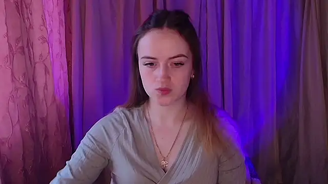 Illa May online show from February 3, 2026, 6:40 am