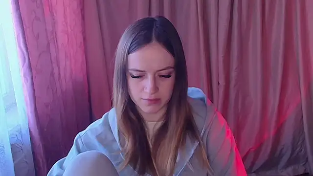 Illa May online show from March 14, 2026, 10:42 am