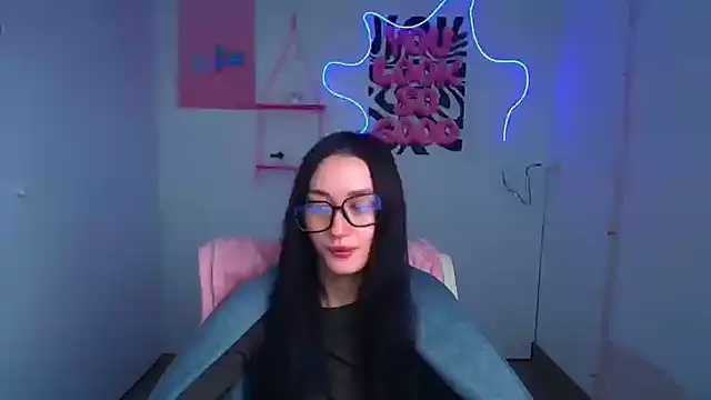 Stella XO online show from February 18, 2026, 6:20 am