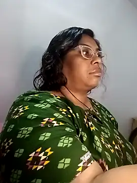 Snapshot of Riya-mallus chatting on November 26, 2025, 3:13 pm Riya-mallus online show from November 26, 2025, 3:13 pm