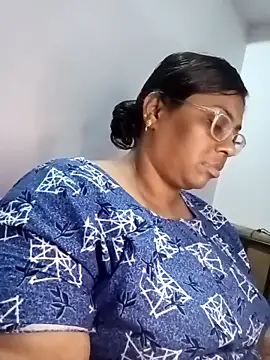 Snapshot of Riya-mallus chatting on November 28, 2025, 7:49 pm Riya-mallus online show from November 28, 2025, 7:49 pm