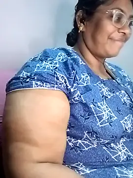 Snapshot of Riya-mallus chatting on November 29, 2025, 7:28 pm Riya-mallus online show from November 29, 2025, 7:28 pm