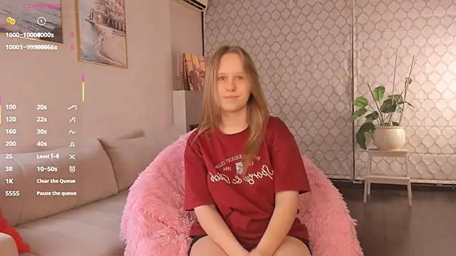VoidElaris online show from July 6, 2026, 6:21 pm